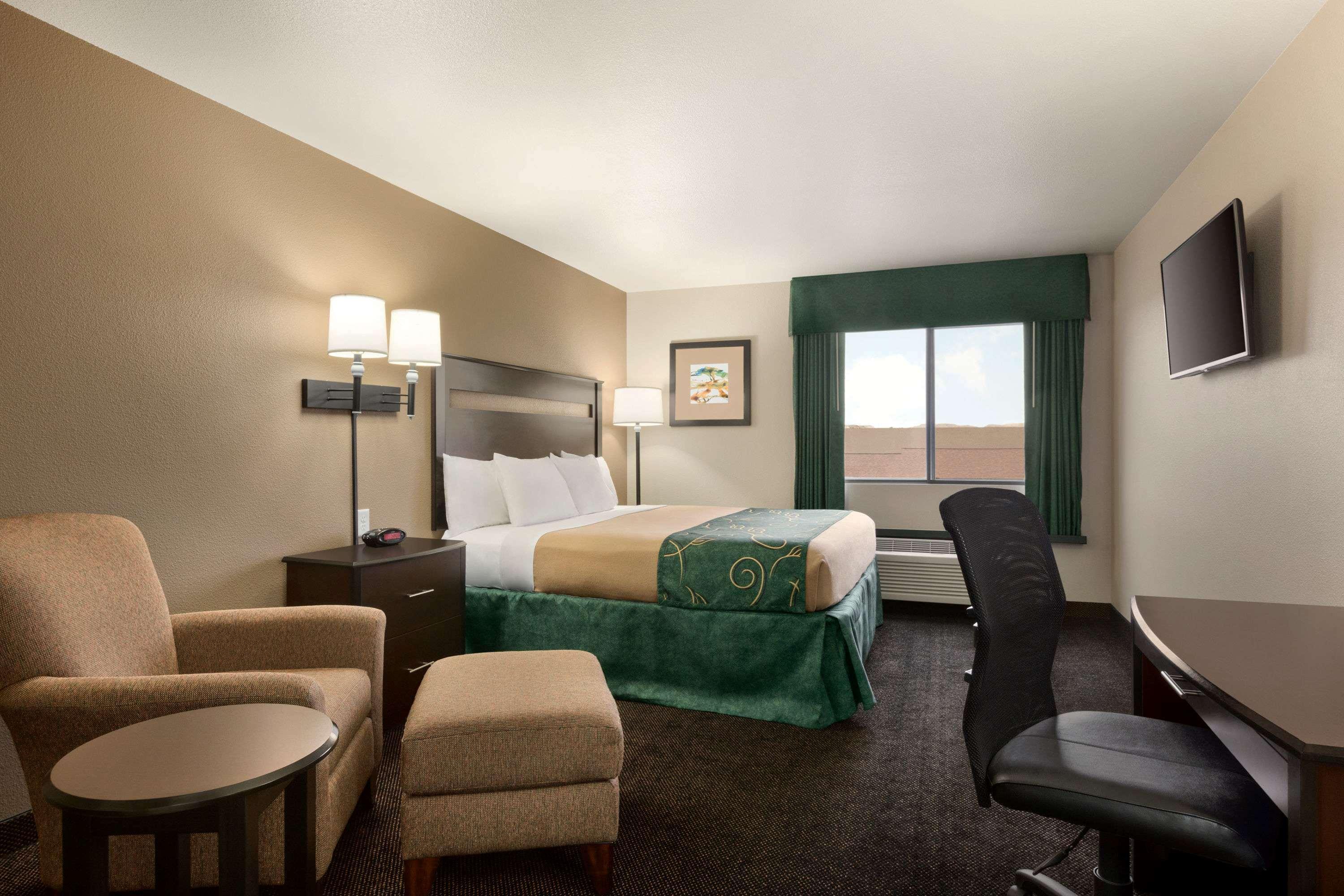 Baymont By Wyndham Glendive Hotel Ngoại thất bức ảnh